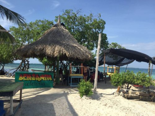 Playa publica Isla Mucura et cabane